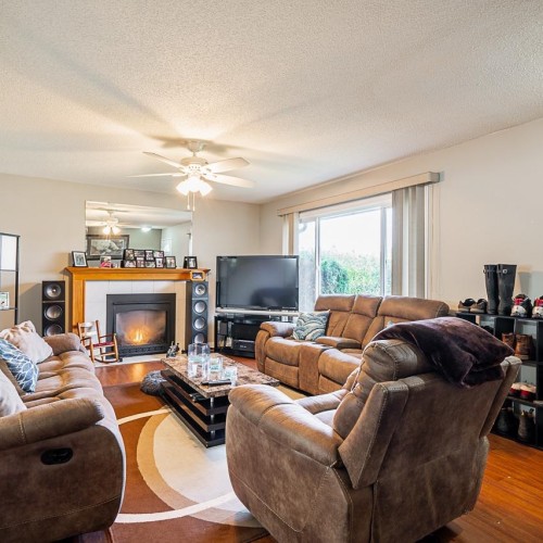 Photo 5 at 17952 Shannon Place, Cloverdale BC, Cloverdale Photo 5 at 17952 Shannon Place, Cloverdale BC, Cloverdale