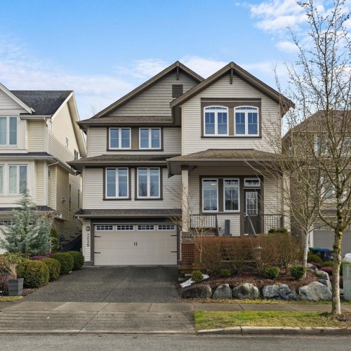 Photo 1 at 7016 178th St Street, Cloverdale BC, Cloverdale Photo 1 at 7016 178th St Street, Cloverdale BC, Cloverdale