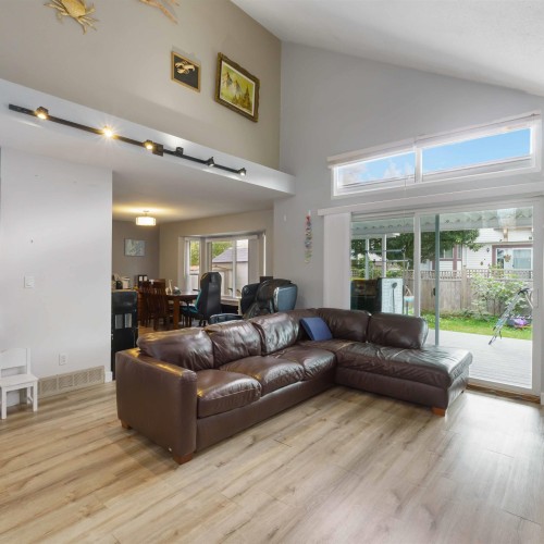 Photo 3 at 15130 98 Avenue, Guildford, North Surrey Photo 3 at 15130 98 Avenue, Guildford, North Surrey