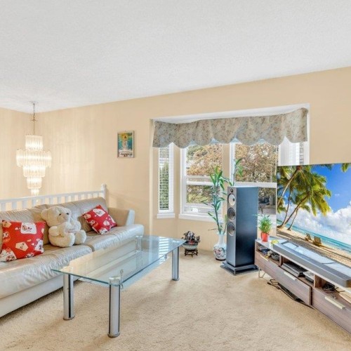 Photo 5 at 9766 154 Street, Guildford, North Surrey Photo 5 at 9766 154 Street, Guildford, North Surrey