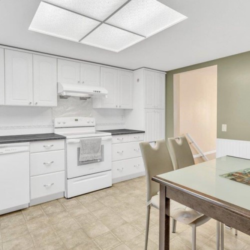 Photo 11 at 9766 154 Street, Guildford, North Surrey Photo 11 at 9766 154 Street, Guildford, North Surrey