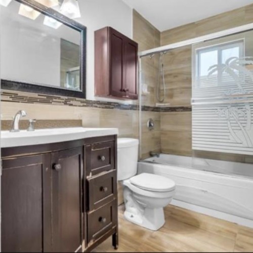 Photo 3 at 11565 96a Avenue, Royal Heights, North Surrey Photo 3 at 11565 96a Avenue, Royal Heights, North Surrey