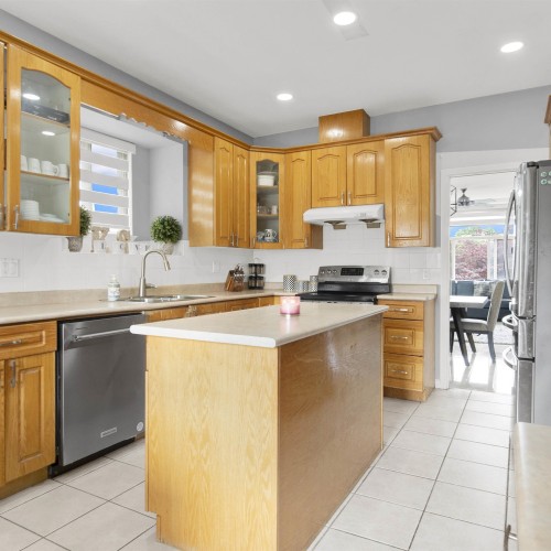 Photo 9 at 12462 93a Avenue, Queen Mary Park Surrey, Surrey Photo 9 at 12462 93a Avenue, Queen Mary Park Surrey, Surrey