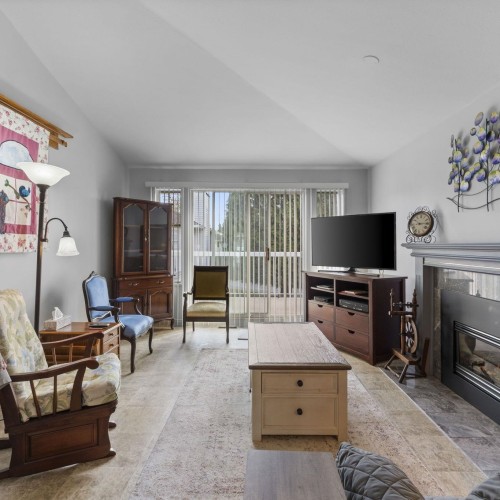 Photo 8 at 6 - 13970 72 Avenue, East Newton, Surrey Photo 8 at 6 - 13970 72 Avenue, East Newton, Surrey