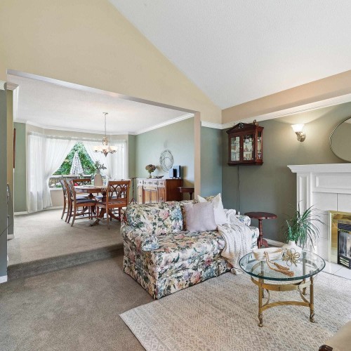 Photo 4 at 9310 153 Street, Fleetwood Tynehead, Surrey Photo 4 at 9310 153 Street, Fleetwood Tynehead, Surrey