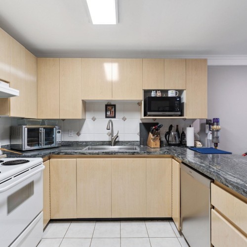 Photo 7 at 211 - 8115 121a Street, Queen Mary Park Surrey, Surrey Photo 7 at 211 - 8115 121a Street, Queen Mary Park Surrey, Surrey