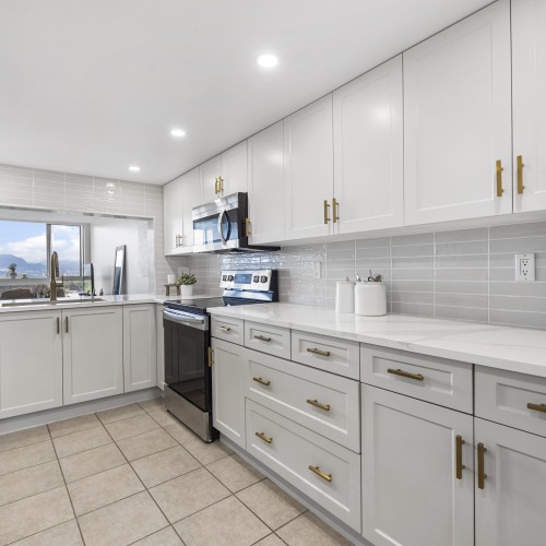 Photo 13 at 1306 - 14881 103a Avenue, Guildford, North Surrey Photo 13 at 1306 - 14881 103a Avenue, Guildford, North Surrey