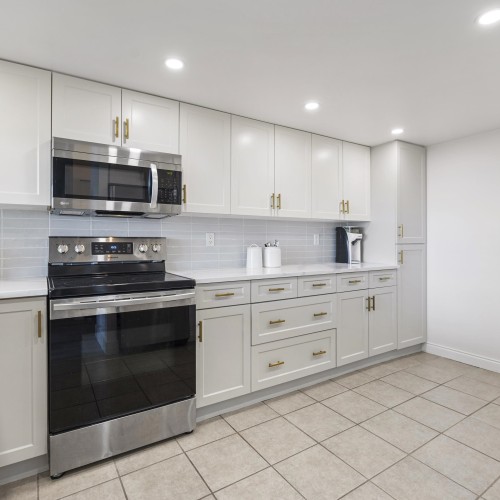 Photo 12 at 1306 - 14881 103a Avenue, Guildford, North Surrey Photo 12 at 1306 - 14881 103a Avenue, Guildford, North Surrey