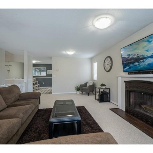 Photo 4 at 13526 64a Avenue, West Newton, Surrey Photo 4 at 13526 64a Avenue, West Newton, Surrey