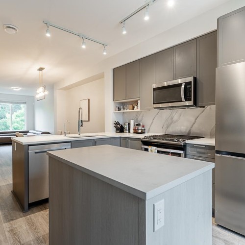 Photo 7 at 2 - 9718 161a Street, Fleetwood Tynehead, Surrey Photo 7 at 2 - 9718 161a Street, Fleetwood Tynehead, Surrey