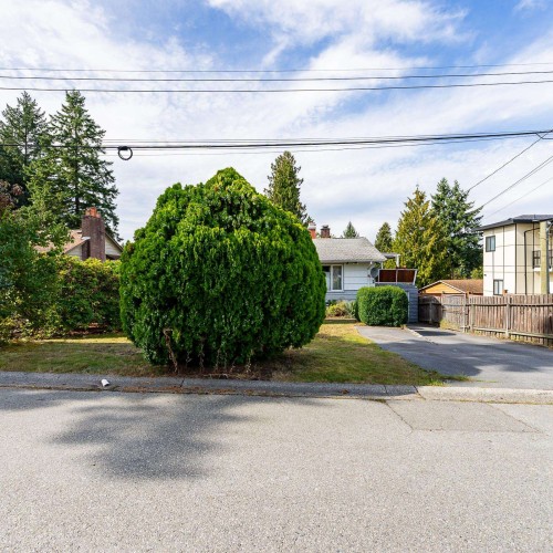 Photo 4 at 10725 127a Street, Cedar Hills, North Surrey Photo 4 at 10725 127a Street, Cedar Hills, North Surrey