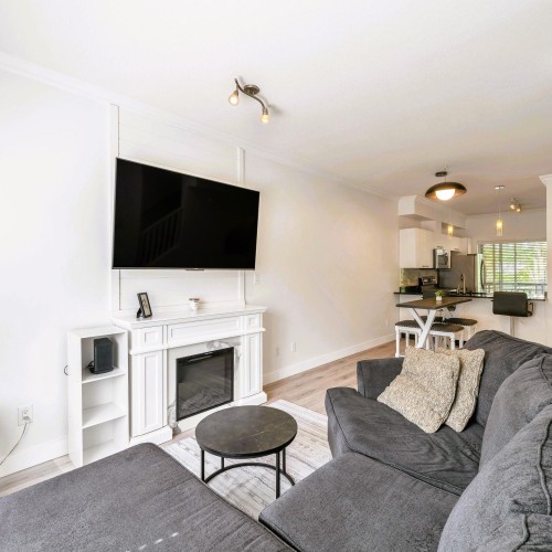 Photo 4 at 193 - 18701 66th Avenue, Cloverdale BC, Cloverdale Photo 4 at 193 - 18701 66th Avenue, Cloverdale BC, Cloverdale