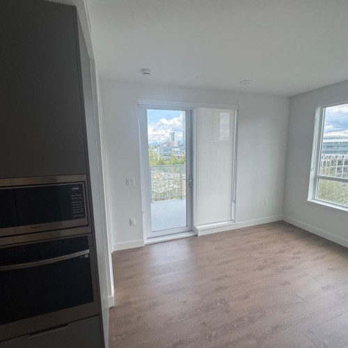 Photo 5 at 502 - 13387 Old Yale Road, Whalley, North Surrey Photo 5 at 502 - 13387 Old Yale Road, Whalley, North Surrey