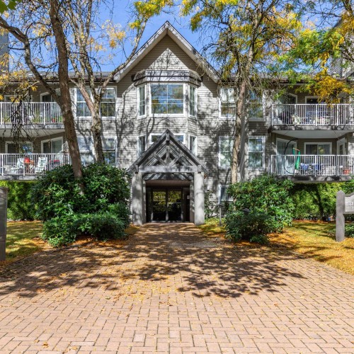 Photo 2 at 318 - 15110 108 Avenue, Guildford, North Surrey Photo 2 at 318 - 15110 108 Avenue, Guildford, North Surrey