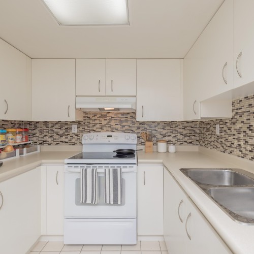 Photo 6 at 1504 - 10082 148 Street, Guildford, North Surrey Photo 6 at 1504 - 10082 148 Street, Guildford, North Surrey