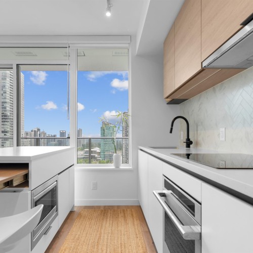 Photo 4 at 2508 - 13428 105 Avenue, Whalley, North Surrey Photo 4 at 2508 - 13428 105 Avenue, Whalley, North Surrey