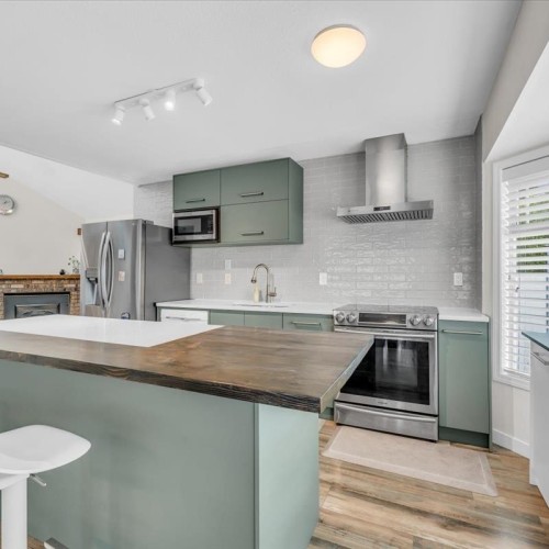 Photo 6 at 10552 Woodglen Close, Fraser Heights, North Surrey Photo 6 at 10552 Woodglen Close, Fraser Heights, North Surrey