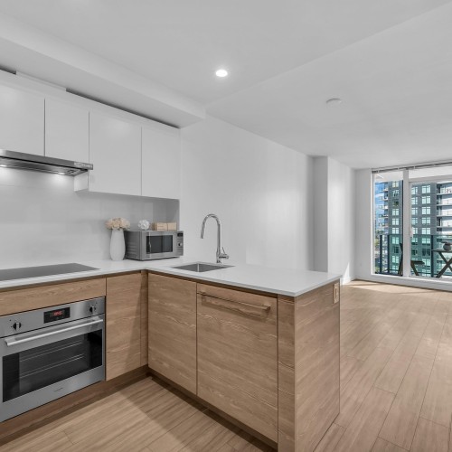 Photo 7 at 1508 - 13655 Fraser Highway, Whalley, North Surrey Photo 7 at 1508 - 13655 Fraser Highway, Whalley, North Surrey