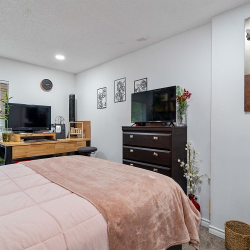 Photo 13 at 914 - 10620 150 Street, Guildford, North Surrey Photo 13 at 914 - 10620 150 Street, Guildford, North Surrey