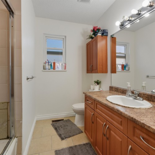 Photo 13 at 9782 123 Street, Cedar Hills, North Surrey Photo 13 at 9782 123 Street, Cedar Hills, North Surrey