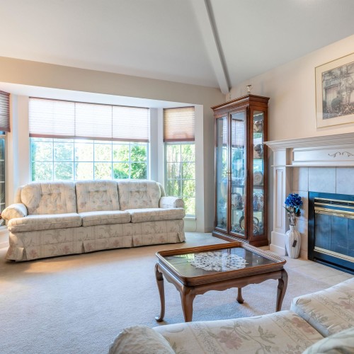 Photo 5 at 8282 153b Street, Fleetwood Tynehead, Surrey Photo 5 at 8282 153b Street, Fleetwood Tynehead, Surrey