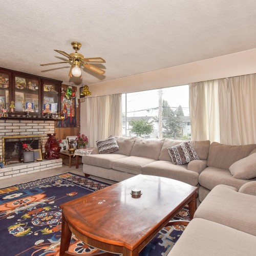 Photo 3 at 17841 57a Avenue, Cloverdale BC, Cloverdale Photo 3 at 17841 57a Avenue, Cloverdale BC, Cloverdale