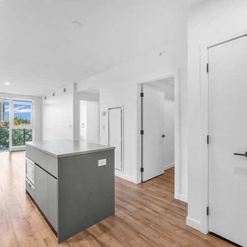 Photo 3 at 907 - 13428 105 Avenue, Whalley, North Surrey Photo 3 at 907 - 13428 105 Avenue, Whalley, North Surrey