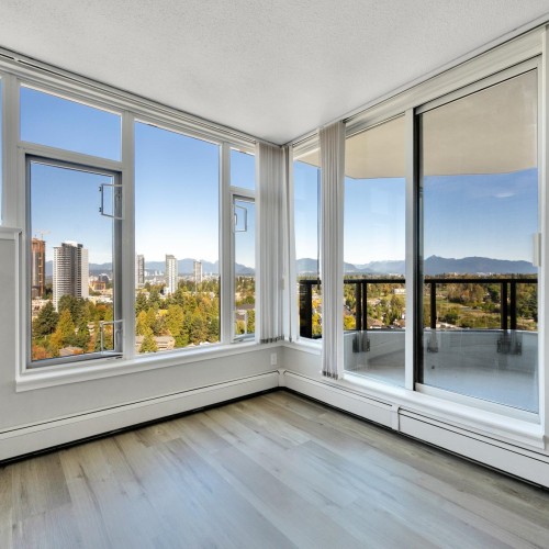 Photo 5 at 1702 - 13880 101st Avenue, Whalley, North Surrey Photo 5 at 1702 - 13880 101st Avenue, Whalley, North Surrey