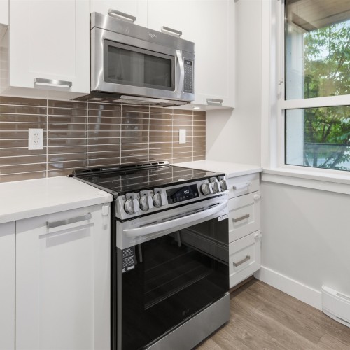 Photo 9 at 206 - 15388 105 Avenue, Guildford, North Surrey Photo 9 at 206 - 15388 105 Avenue, Guildford, North Surrey