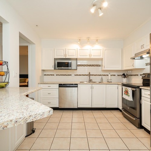 Photo 9 at 411 - 10188 155 Street, Guildford, North Surrey Photo 9 at 411 - 10188 155 Street, Guildford, North Surrey