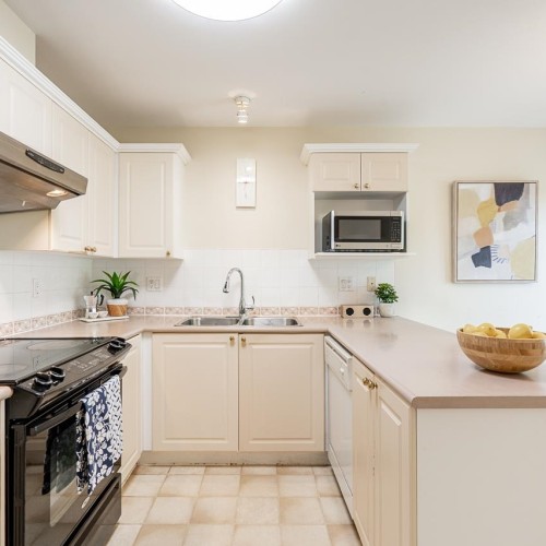 Photo 5 at 60 - 8111 160 Street, Fleetwood Tynehead, Surrey Photo 5 at 60 - 8111 160 Street, Fleetwood Tynehead, Surrey