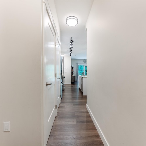 Photo 10 at 402 - 11077 Ravine Road, Whalley, North Surrey Photo 10 at 402 - 11077 Ravine Road, Whalley, North Surrey