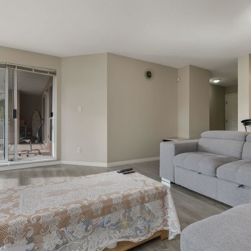 Photo 3 at 401 - 13733 74 Avenue, East Newton, Surrey Photo 3 at 401 - 13733 74 Avenue, East Newton, Surrey