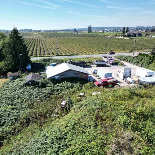 Photo 8 at 4444 168 Street, Serpentine, Cloverdale Photo 8 at 4444 168 Street, Serpentine, Cloverdale