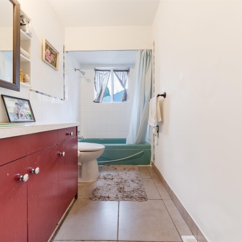 Photo 13 at 10186 144a Street, Guildford, North Surrey Photo 13 at 10186 144a Street, Guildford, North Surrey