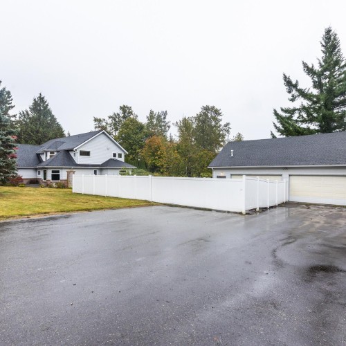 Photo 4 at 8072 170a Street, Fleetwood Tynehead, Surrey Photo 4 at 8072 170a Street, Fleetwood Tynehead, Surrey