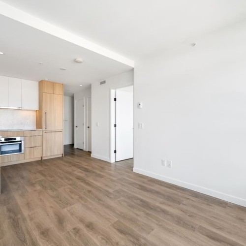 Photo 4 at 912 - 13685 102 Avenue, Whalley, North Surrey Photo 4 at 912 - 13685 102 Avenue, Whalley, North Surrey