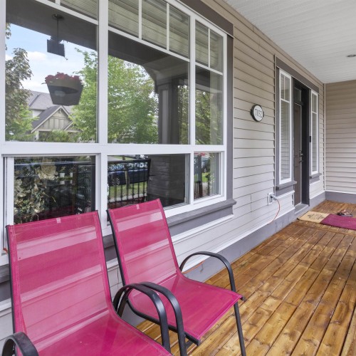 Photo 5 at 7032 195a Street, Clayton, Cloverdale Photo 5 at 7032 195a Street, Clayton, Cloverdale