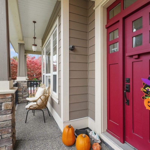 Photo 3 at 18938 54a Avenue, Cloverdale BC, Cloverdale Photo 3 at 18938 54a Avenue, Cloverdale BC, Cloverdale