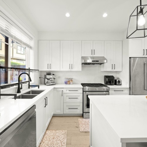 Photo 9 at 11 - 8425 Venture Way, Fleetwood Tynehead, Surrey Photo 9 at 11 - 8425 Venture Way, Fleetwood Tynehead, Surrey