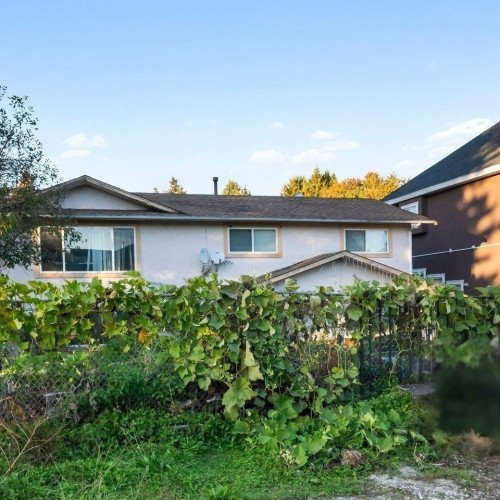 Photo 4 at 13115 110 Avenue, Whalley, North Surrey Photo 4 at 13115 110 Avenue, Whalley, North Surrey