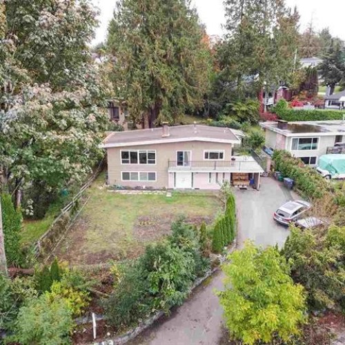 Photo 2 at 11513 Bailey Crescent, Royal Heights, North Surrey Photo 2 at 11513 Bailey Crescent, Royal Heights, North Surrey