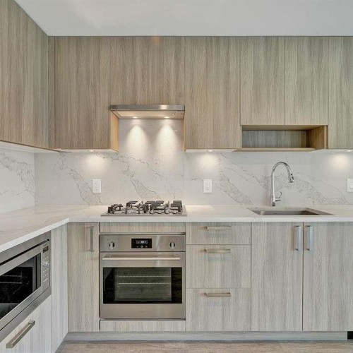 Photo 3 at 708 - 13350 Central Avenue, Whalley, North Surrey Photo 3 at 708 - 13350 Central Avenue, Whalley, North Surrey