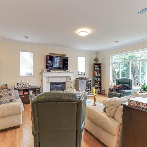 Photo 6 at 18359 67 Avenue, Cloverdale BC, Cloverdale Photo 6 at 18359 67 Avenue, Cloverdale BC, Cloverdale