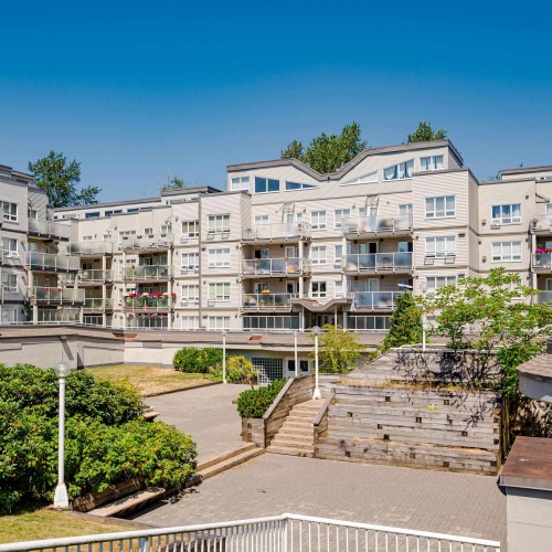 Photo 2 at 415 - 14377 103 Avenue, Whalley, North Surrey Photo 2 at 415 - 14377 103 Avenue, Whalley, North Surrey