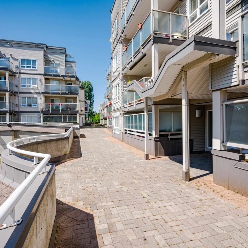 Photo 3 at 415 - 14377 103 Avenue, Whalley, North Surrey Photo 3 at 415 - 14377 103 Avenue, Whalley, North Surrey