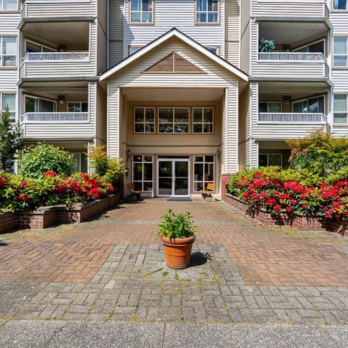 Photo 3 at #212 - 8139 121a Street, Queen Mary Park Surrey, Surrey Photo 3 at #212 - 8139 121a Street, Queen Mary Park Surrey, Surrey