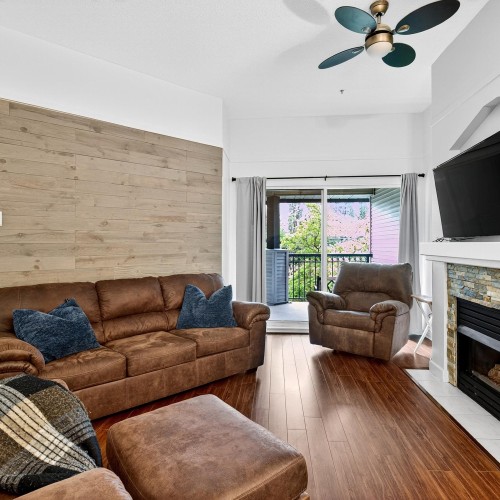 Photo 3 at 322 - 19528 Fraser Highway, Cloverdale BC, Cloverdale Photo 3 at 322 - 19528 Fraser Highway, Cloverdale BC, Cloverdale