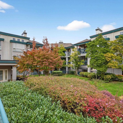 Photo 1 at 322 - 19528 Fraser Highway, Cloverdale BC, Cloverdale Photo 1 at 322 - 19528 Fraser Highway, Cloverdale BC, Cloverdale