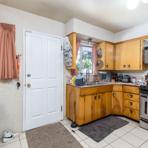 Photo 7 at 13759 111 Avenue, Bolivar Heights, North Surrey Photo 7 at 13759 111 Avenue, Bolivar Heights, North Surrey